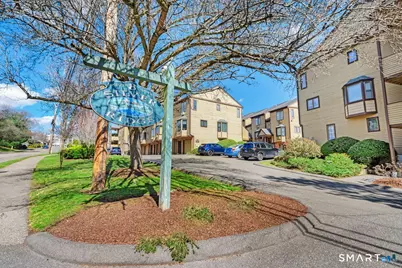 8 Oakwood Avenue #APT B13, Norwalk, CT 06850 - Photo 2