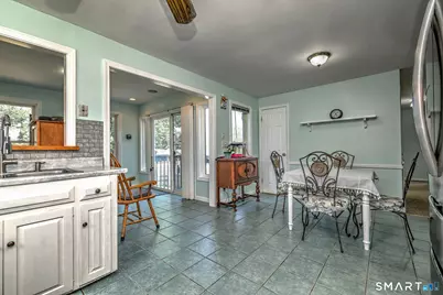 404 Buckingham Avenue, Milford, CT 06460 - Photo 4