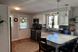 13 Devonshire Dr, Waterford, CT 06385 - Photo 8