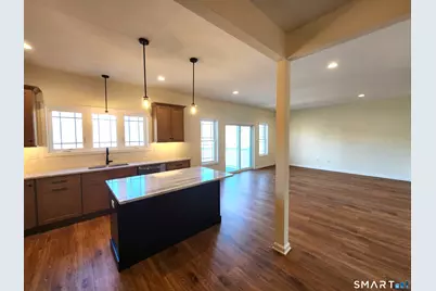 100 Mulholland Way #51, North Haven, CT 06473 - Photo 4