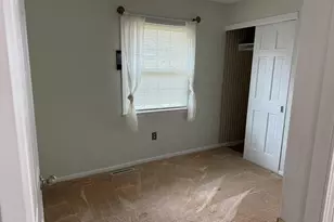 109 Red Robin Rd, Naugatuck, CT 06770 - Photo 12