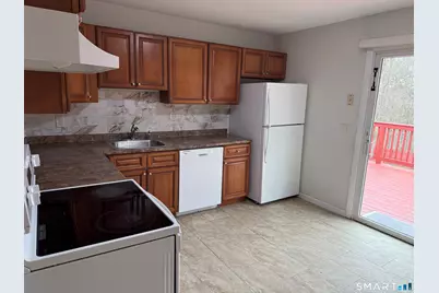 109 Red Robin Road, Naugatuck, CT 06770 - Photo 6