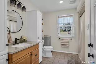 24 Clement St, Waterford, CT 06385 - Photo 8