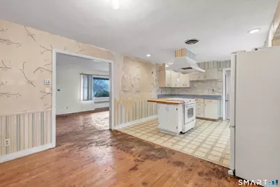 13 Calhoun Avenue, Trumbull, CT 06611 - Photo 6