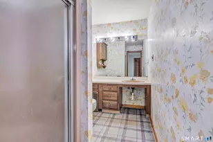 13 Calhoun Ave, Trumbull, CT 06611 - Photo 14