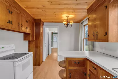 13 Fontaine Court, Norwich, CT 06380 - Photo 8