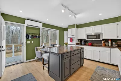 230 Six Rod Highway, Hamden, CT 06518 - Photo 12