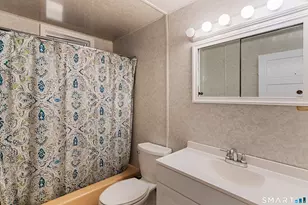 39 Woodcrest Ave, Stratford, CT 06614 - Photo 10