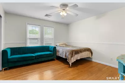 39 Woodcrest Avenue, Stratford, CT 06614 - Photo 14