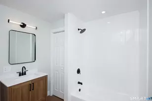 217 Ledgeside Ave, Waterbury, CT 06708 - Photo 20