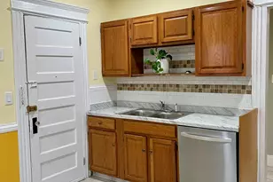 115 Oak St, Bridgeport, CT 06604 - Photo 16