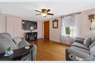 12 Elm Court, East Haven, CT 06512 - Photo 4