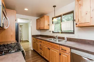 5 Edgewood Cir, Avon, CT 06001 - Photo 4