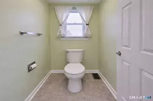 144 E Gate Ln, Hamden, CT 06514 - Photo 16