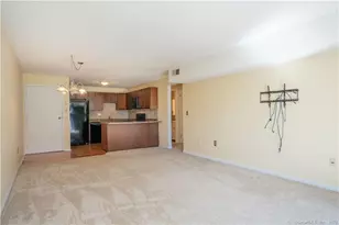 1401 Harbor View Dr, Rocky Hill, CT 06067 - Photo 12