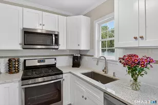 41 Grove Pl, West Haven, CT 06516 - Photo 12