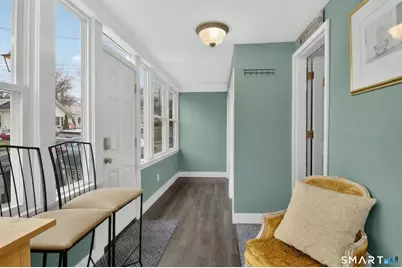 41 Grove Place, West Haven, CT 06516 - Photo 4