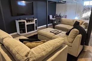 130 Round Hill Rd, Meriden, CT 06450 - Photo 16