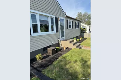 130 Round Hill Road, Meriden, CT 06450 - Photo 2