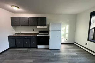 1660 E Main St, Waterbury, CT 06705 - Photo 12