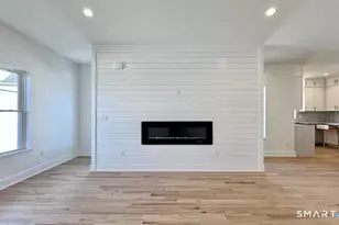 25A Village Rd, Milford, CT 06460 - Photo 8