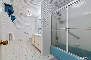 9 Juniper Ln, West Hartford, CT 06117 - Photo 28