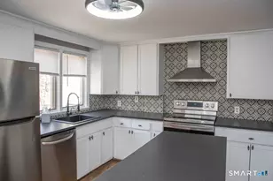 11 Foley Rd, Portland, CT 06480 - Photo 4