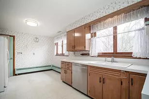 76 Gaylord Mountain Rd, Hamden, CT 06518 - Photo 10