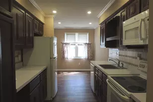 124 S Montowese St, Branford, CT 06405 - Photo 8