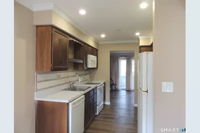 124 South Montowese Street #10, Branford, CT 06405 - Photo 4