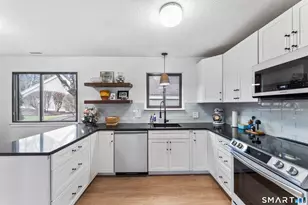 640 Heritage Vlg, Southbury, CT 06488 - Photo 10