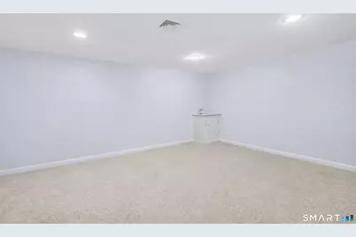 8 Koger Road, Trumbull, CT 06611 - Photo 32