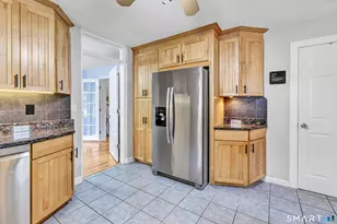 8 Koger Rd, Trumbull, CT 06611 - Photo 12