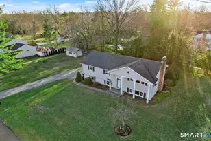 1 Cottontail Rd, Norwalk, CT 06854 - Photo 2