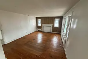 18 Lincoln St, East Hartford, CT 06106 - Photo 2