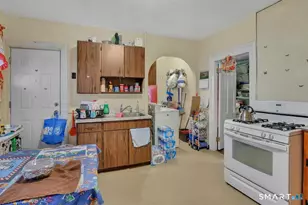 23 Summer St, Waterbury, CT 06704 - Photo 6