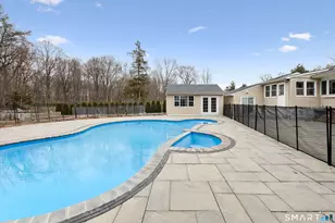 5 Burnham St, Berlin, CT 06037 - Photo 2