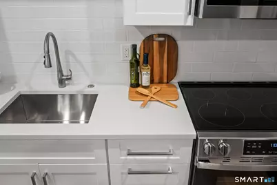 131 Beach Road #210, Fairfield, CT 06824 - Photo 8