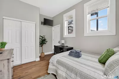 334 Saint John Street, New Haven, CT 06511 - Photo 6