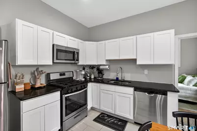 334 Saint John Street, New Haven, CT 06511 - Photo 4