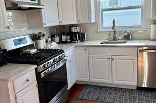 27 High St, Greenwich, CT 06830 - Photo 2