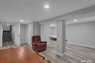 382 Vine St, Hartford, CT 06112 - Photo 24