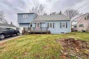 109 Barclay St, Bridgeport, CT 06610 - Photo 2