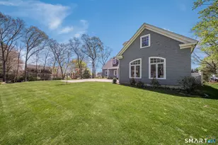 81A Middle Beach Rd, Madison, CT 06443 - Photo 38