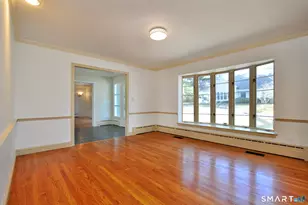 50 Beechtree Ln, West Hartford, CT 06107 - Photo 10