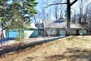 50 Beechtree Ln, West Hartford, CT 06107 - Photo 1