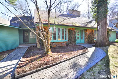 50 Beechtree Lane, West Hartford, CT 06107 - Photo 2