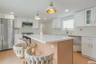 525 E Main St, Branford, CT 06405 - Photo 4