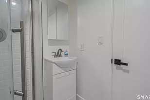 525 E Main St, Branford, CT 06405 - Photo 14