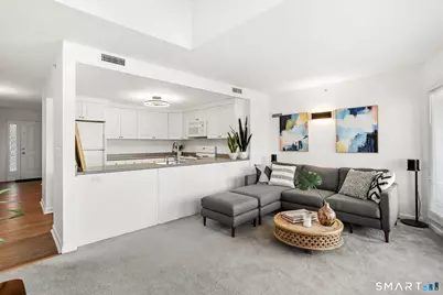 3250 Fairfield Avenue #APT 302, Bridgeport, CT 06605 - Photo 4